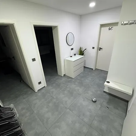 Appartamento Modern Apartments, Nr 2, Nahe Schalke Arena, Zentral Zur Autobahn A42 Und A2, Ferienwohnung, Monteurwohnung *