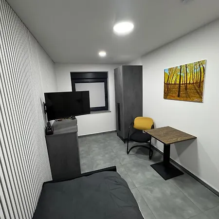 Modern Apartments, Nr 2, Nahe Schalke Arena, Zentral Zur Autobahn A42 Und A2, Ferienwohnung, Monteurwohnung Апартаменты *