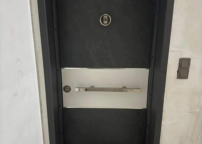 Modern Apartments, Nr 2, Nahe Schalke Arena, Zentral Zur Autobahn A42 Und A2, Ferienwohnung, Monteurwohnung *